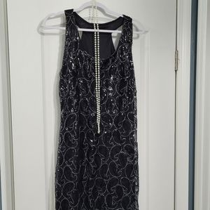 Flapper Halloween Outfit with Necklace and Headband